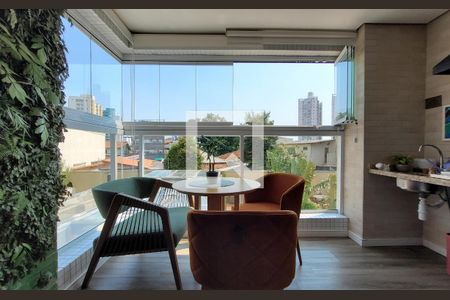 Sala de apartamento à venda com 2 quartos, 67m² em Vila Gilda, Santo André