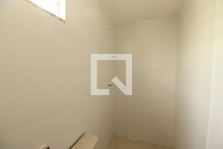 Banheiro de apartamento para alugar com 2 quartos, 55m² em Quintino Bocaiúva, Rio de Janeiro