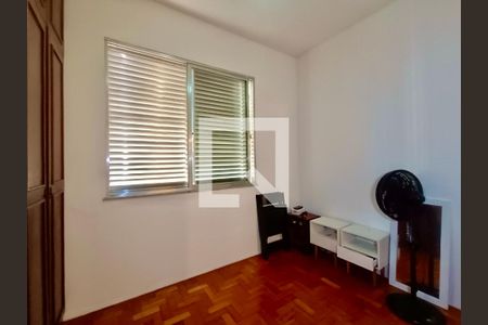 Quarto 1 de apartamento à venda com 3 quartos, 120m² em Copacabana, Rio de Janeiro