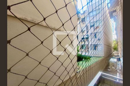 Sala vista  de apartamento para alugar com 2 quartos, 90m² em Leblon, Rio de Janeiro