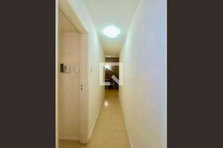 Corredor  de apartamento para alugar com 2 quartos, 90m² em Leblon, Rio de Janeiro