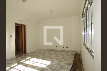 Sala 1 de casa para alugar com 2 quartos, 200m² em Vila Pereira Barreto, São Paulo