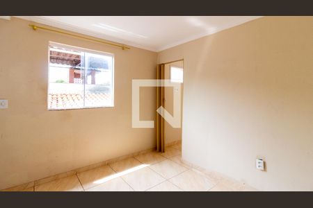 Sala de apartamento para alugar com 1 quarto, 40m² em Osvaldo Cruz, Rio de Janeiro