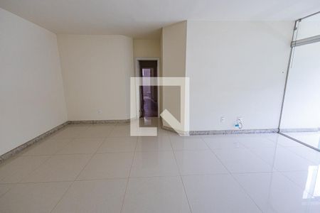 Apartamento à venda com 137m², 4 quartos e 3 vagasSala