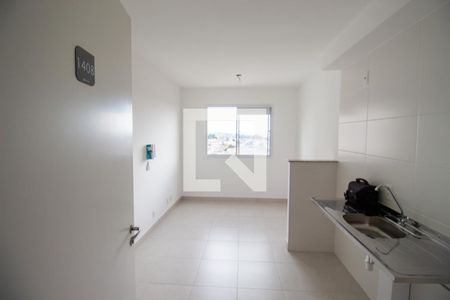 Sala de casa de condomínio para alugar com 2 quartos, 33m² em Vila Nova Curuca, São Paulo