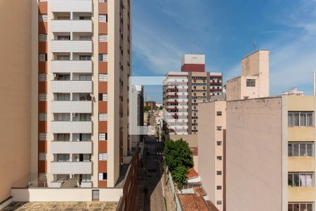 Vista da Suíte de apartamento à venda com 1 quarto, 48m² em Centro, Campinas