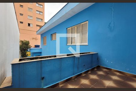 Varanda de casa à venda com 5 quartos, 234m² em Vila Bastos, Santo André