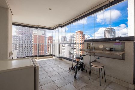Varanda de apartamento para alugar com 4 quartos, 225m² em Cerqueira César, São Paulo