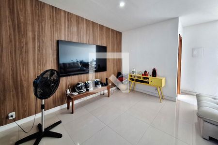 Sala de casa à venda com 3 quartos, 300m² em Piratininga, Niterói