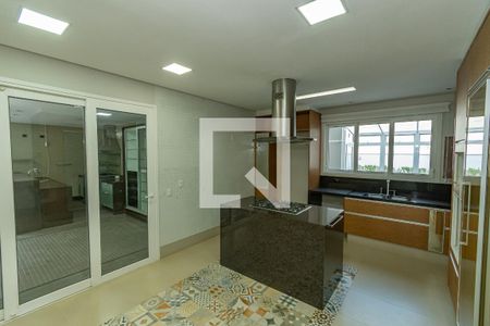 Casa de condomínio à venda com 490m², 4 quartos e 4 vagas Casa de condomínio à venda com 490m², 4 quartos e 4 vagasCozinha