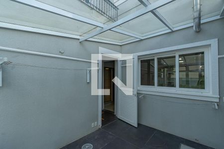 Casa de condomínio à venda com 490m², 4 quartos e 4 vagas Casa de condomínio à venda com 490m², 4 quartos e 4 vagas Área de Serviço - Varal