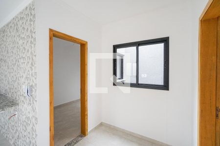 Sala e cozinha de apartamento para alugar com 2 quartos, 48m² em Vila Carrao, São Paulo