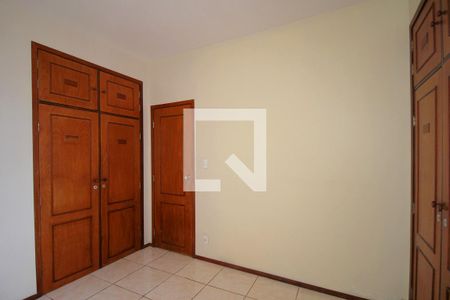 Quarto 1 de apartamento para alugar com 2 quartos, 70m² em Santo Antônio, Belo Horizonte