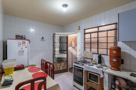 Cozinha de casa à venda com 2 quartos, 70m² em Goiânia, Belo Horizonte