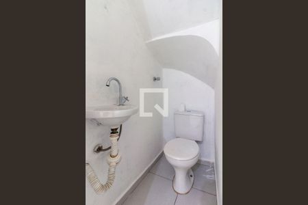 Lavabo de casa de condomínio à venda com 2 quartos, 70m² em Vila Carmosina, São Paulo