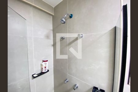 Banheiro de kitnet/studio para alugar com 0 quarto, 30m² em Ondina, Salvador