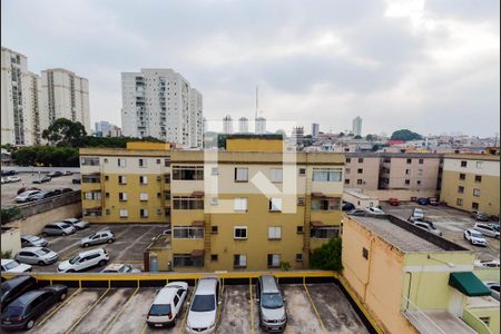 Sala - Vista  de apartamento para alugar com 2 quartos, 48m² em Macedo, Guarulhos