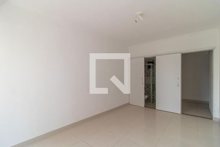 Sala/Quarto de kitnet/studio à venda com 1 quarto, 27m² em Centro Histórico, Porto Alegre