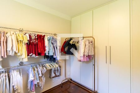 Casa de condomínio para alugar com 1080m², 4 quartos e 6 vagas Casa de condomínio para alugar com 1080m², 4 quartos e 6 vagasQuarto da suíte 4