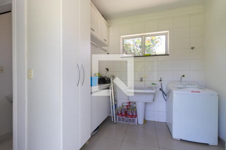 Casa de condomínio para alugar com 1080m², 4 quartos e 6 vagas Casa de condomínio para alugar com 1080m², 4 quartos e 6 vagasÁrea de serviço