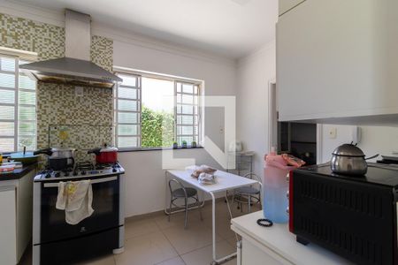 Casa de condomínio para alugar com 1080m², 4 quartos e 6 vagas Casa de condomínio para alugar com 1080m², 4 quartos e 6 vagasCozinha