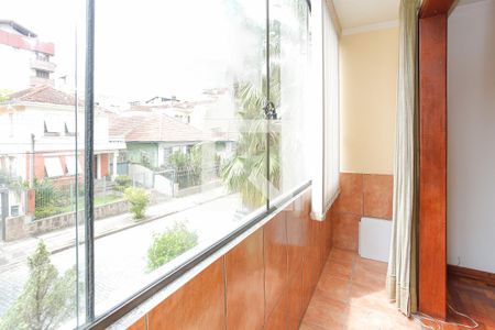 Sacada de apartamento à venda com 3 quartos, 80m² em Rio Branco, Porto Alegre