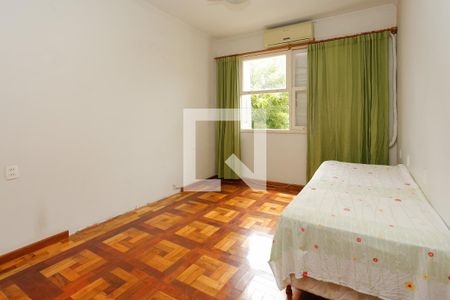 Quarto 1 de apartamento para alugar com 3 quartos, 80m² em Rio Branco, Porto Alegre