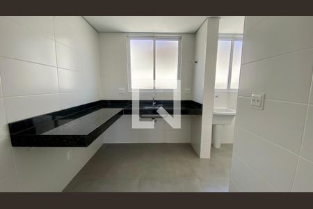 Cozinha de apartamento à venda com 4 quartos, 138m² em Nova Suíça, Belo Horizonte
