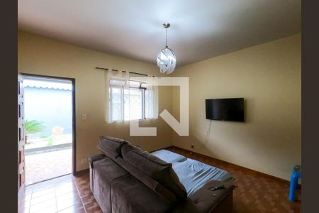 Casa à venda com 200m², 2 quartos e 4 vagasSala