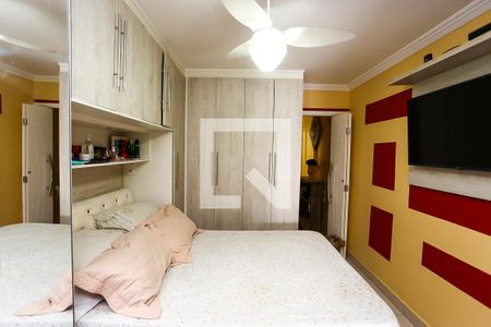 quarto 1 de casa à venda com 4 quartos, 200m² em Parque Pinheiros, Taboão da Serra