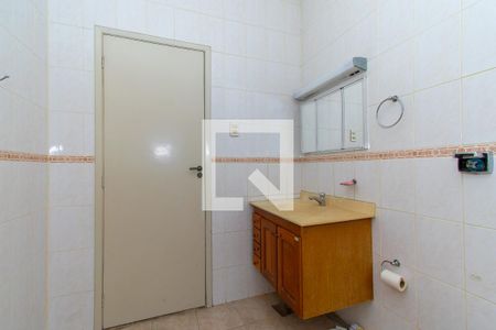 Banheiro de casa à venda com 4 quartos, 400m² em Chácara Mafalda, São Paulo