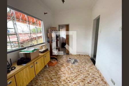 Sala 2 de casa à venda com 3 quartos, 257m² em Regina (Barreiro), Contagem