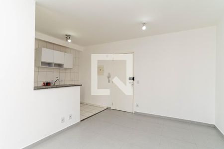 Sala de apartamento para alugar com 2 quartos, 57m² em Jardim Flor da Montanha, Guarulhos