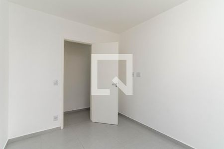 Quarto 1 de apartamento para alugar com 2 quartos, 57m² em Jardim Flor da Montanha, Guarulhos