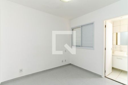 Suíte de apartamento para alugar com 2 quartos, 57m² em Jardim Flor da Montanha, Guarulhos