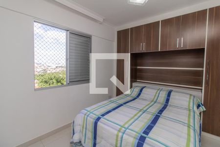 Quarto 1 de apartamento para alugar com 2 quartos, 52m² em Vila Londrina, São Paulo