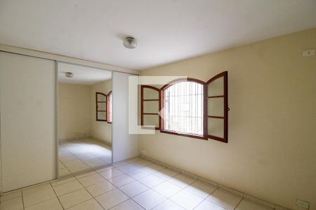 Quarto 1 de casa à venda com 3 quartos, 140m² em Vila Galvão, Guarulhos