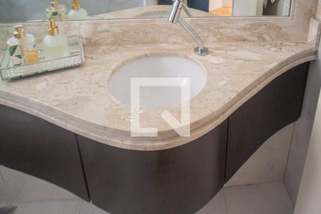 Casa de condomínio à venda com 191m², 3 quartos e 2 vagas Casa de condomínio à venda com 191m², 3 quartos e 2 vagasLavabo