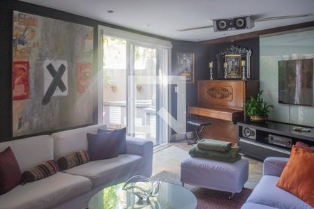 Sala de tv de casa de condomínio à venda com 3 quartos, 191m² em Pedra Redonda, Porto Alegre