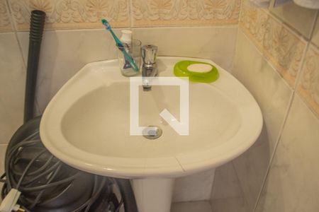 Casa de condomínio à venda com 191m², 3 quartos e 2 vagas Casa de condomínio à venda com 191m², 3 quartos e 2 vagasBanheiro de serviço