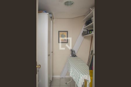 Casa de condomínio à venda com 191m², 3 quartos e 2 vagas Casa de condomínio à venda com 191m², 3 quartos e 2 vagasÁrea de serviço