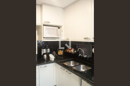 Casa de condomínio à venda com 191m², 3 quartos e 2 vagas Casa de condomínio à venda com 191m², 3 quartos e 2 vagasCozinha