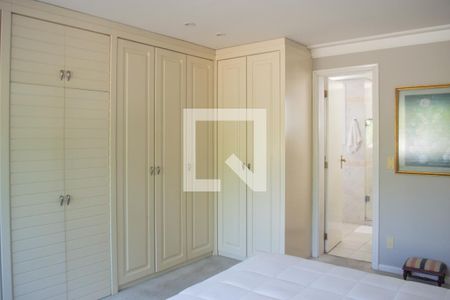 Casa de condomínio à venda com 191m², 3 quartos e 2 vagas Casa de condomínio à venda com 191m², 3 quartos e 2 vagasSuite