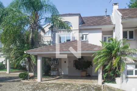 Casa de condomínio à venda com 191m², 3 quartos e 2 vagas Casa de condomínio à venda com 191m², 3 quartos e 2 vagasFachada