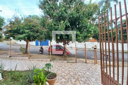 Vista da Sala de casa à venda com 4 quartos, 115m² em Jardim dos Oliveiras, Campinas