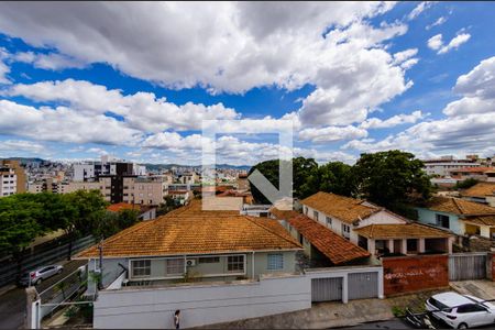 Vista de apartamento para alugar com 3 quartos, 68m² em Padre Eustáquio, Belo Horizonte