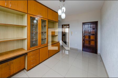 Sala de apartamento para alugar com 3 quartos, 68m² em Padre Eustáquio, Belo Horizonte