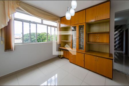 Sala de apartamento para alugar com 3 quartos, 68m² em Padre Eustáquio, Belo Horizonte