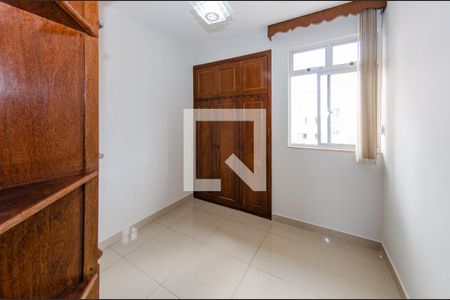 Quarto 2 de apartamento para alugar com 3 quartos, 68m² em Padre Eustáquio, Belo Horizonte