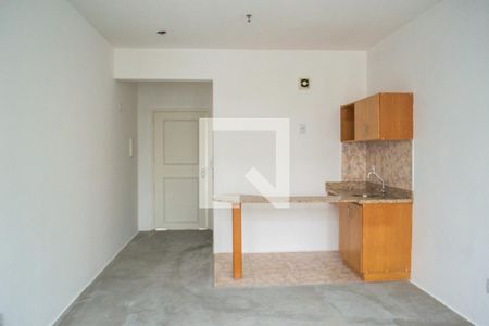 Studio à venda com 35m², 1 quarto e sem vagaSala e quarto 